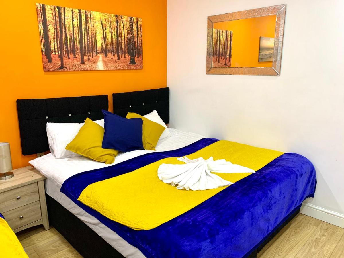 London 2 Bedroom Apartment, Kitchen, Reception And Private Garden מראה חיצוני תמונה