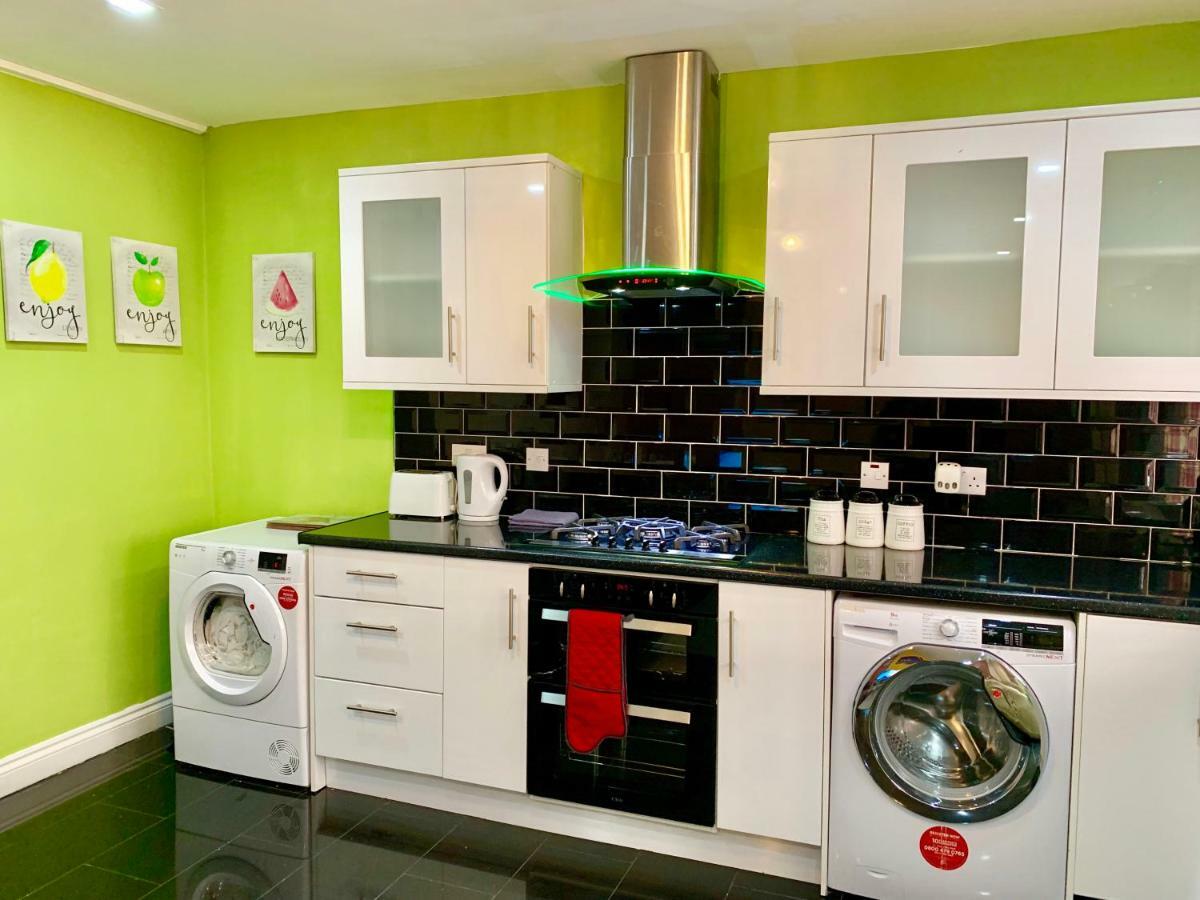 London 2 Bedroom Apartment, Kitchen, Reception And Private Garden מראה חיצוני תמונה