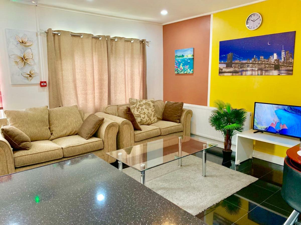 London 2 Bedroom Apartment, Kitchen, Reception And Private Garden מראה חיצוני תמונה