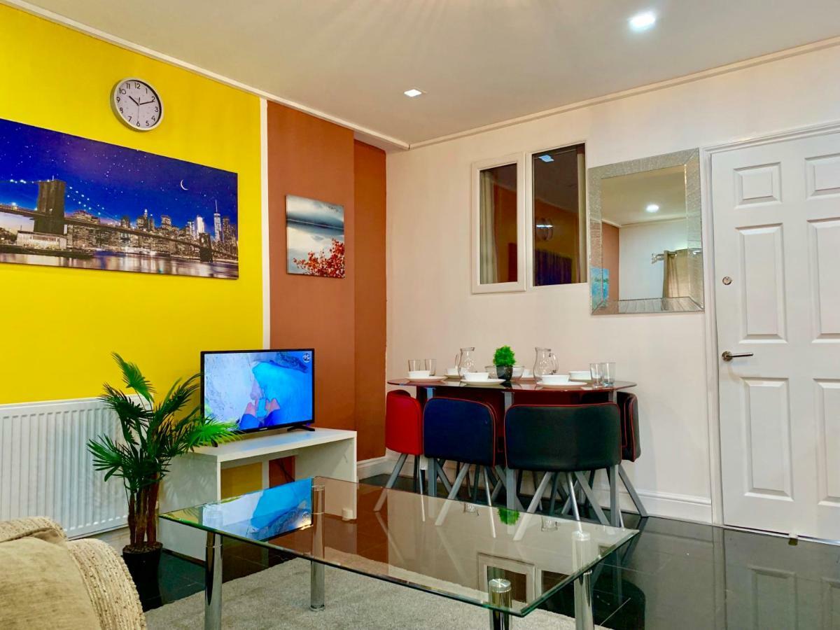 London 2 Bedroom Apartment, Kitchen, Reception And Private Garden מראה חיצוני תמונה