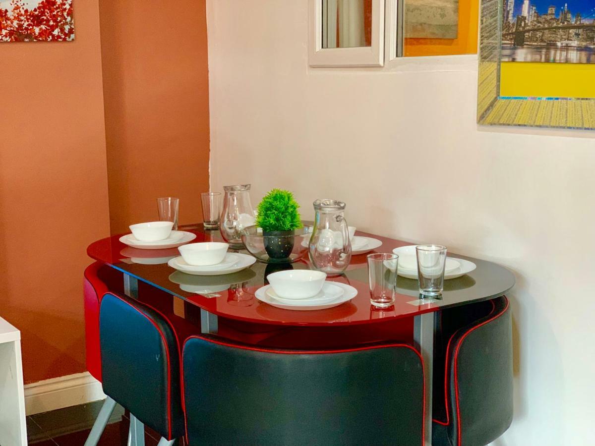 London 2 Bedroom Apartment, Kitchen, Reception And Private Garden מראה חיצוני תמונה