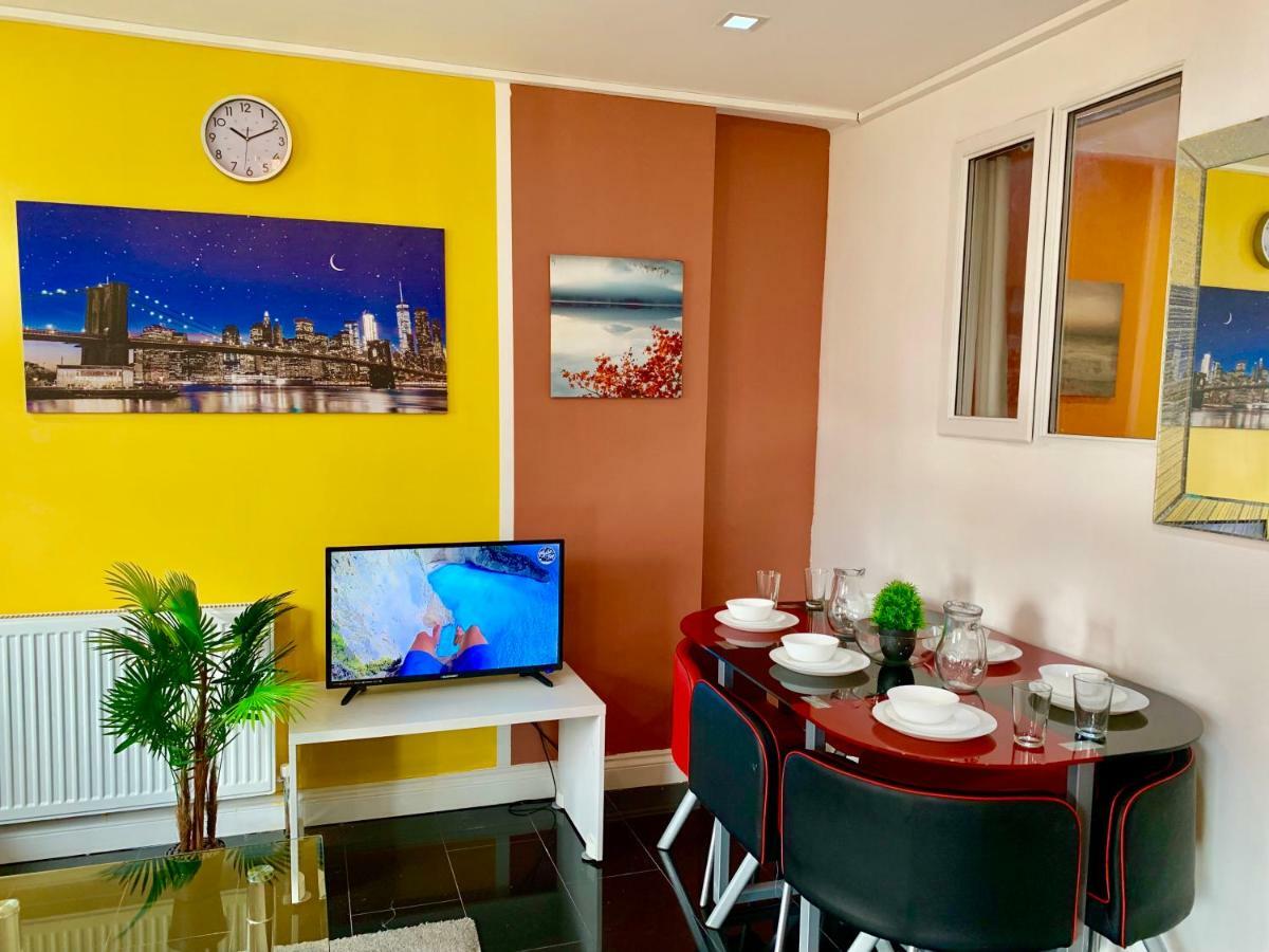 London 2 Bedroom Apartment, Kitchen, Reception And Private Garden מראה חיצוני תמונה